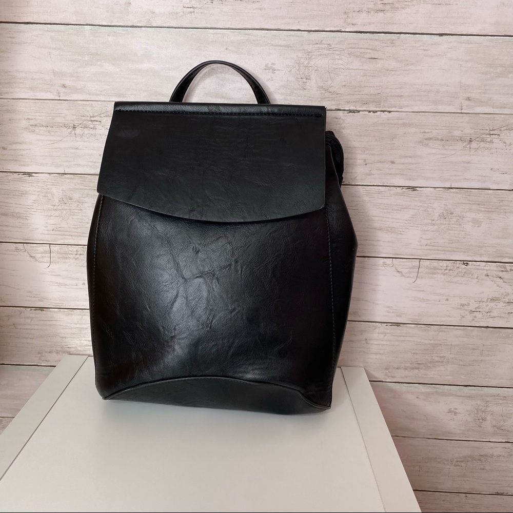 Backpack can be worn as cross body also